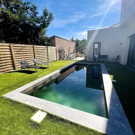 Detente Et Plaisir : Villa Moderne Avec Piscine Saint-André-de-Sangonis Exterior foto